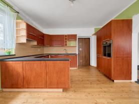 Prodej rodinného domu, 160 m², Machov