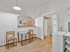 Prodej bytu 1+1, 41 m², Praha 7, ul. Osadní - Holešovice