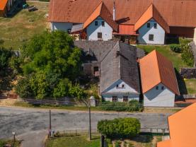 Prodej chalupy, 3+1, 591 m2 v Holovousech