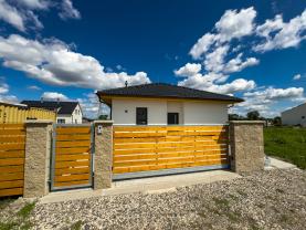Prodej rodinného domu v Kostelci nad Labem, ul. Příčná