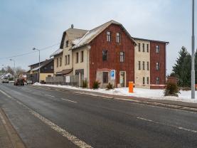 Prodej komerčního areálu s pozemky k podnikání, Studenec