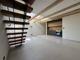 Pronájem atypického bytu, 53 m², Klášterec, ul. Chomutovská