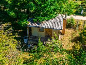 Prodej zahrady - 418 m², s chatou -16 m², Kuřim