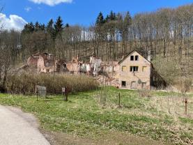 Prodej pozemku k bydlení, 3677 m², Broumov, ul. Černá stezka