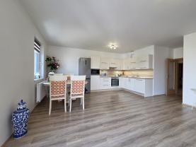 Pronájem bytu 3+kk, 84 m²,ul. Škrábkových, Praha