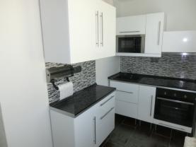 Pronájem bytu 2+1, 55 m2, Orlová, ul. V. Martínka