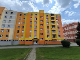 Prodej bytu 3+1 v Českých Velenicích, ul. Komenského