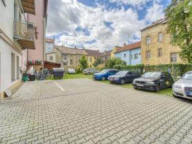 Pronájem garážového stání, 15 m², Plzeň, ul. Karlova