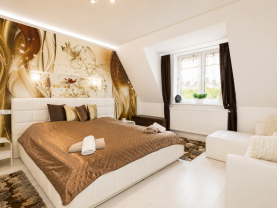 Prodej bytu 3+1, 74 m², Dalovice, ul. Dolní