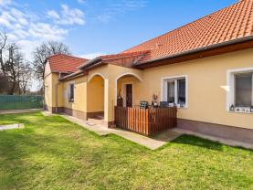Prodej rodinného domu, 111 m², Straky