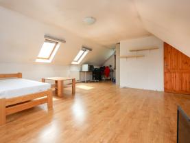 Prodej chalupy, 180 m², Mníšek pod Brdy, ul. U Lesíka