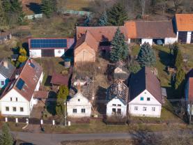 Prodej rodinného domu, 856 m2, v Podbořánkách u Jesenice