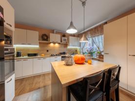 Prodej rodinného domu, 160 m², Nová Role, ul. Chodovská