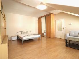 Pronájem bytu 1+1, 46 m², Karlovy Vary, ul. Jaltská