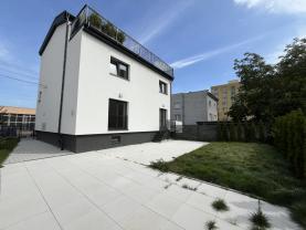 Prodej bytu 2+1 se zahradou, Ostrava - Zábřeh