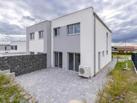 Prodej rodinného domu, 376 m² Srch, ul. U Farmy
