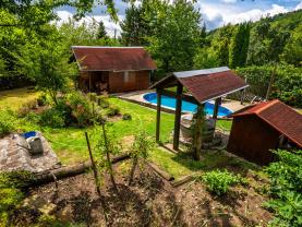 Prodej chaty se stavební parcelou, 858 m², Radeč