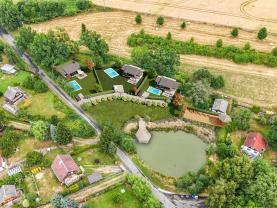 Prodej pozemku k bydlení s rybníkem, 3217 m², Cheb