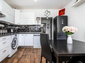 Prodej bytu 3+1, Praha 9, Kpt. Stránského