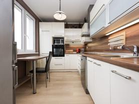 Prodej bytu 3+1, 70 m², Olomouc, ul. Herrmannova