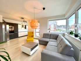 Pronájem bytu 3+kk, 75 m², Zlín, ul. Zelinova