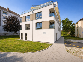 Pronájem bytu 2+kk, 38 m², České Budějovice, ul. Hálkova