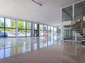 Pronájem obchod a služby, 485 m², Kladno, ul. Libušina
