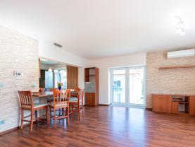 Prodej bytu 3+kk, 71 m², Dřevčice, Praha- východ, garáž. box
