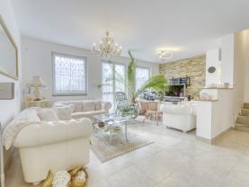 Prodej rodinného domu, 136 m², Postřižín, ul. Šípková