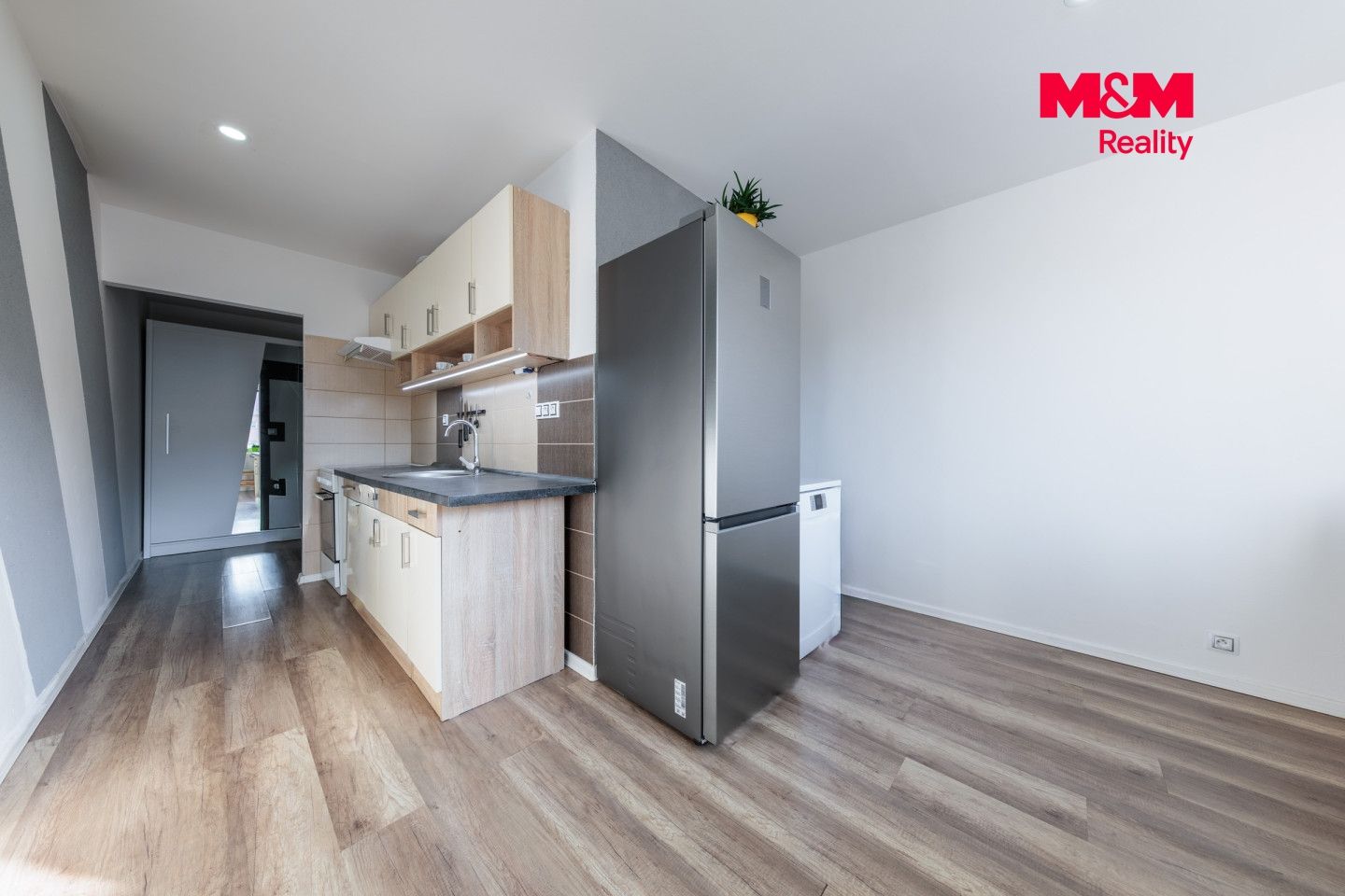 Pronájem, Byt 2+kk, 40 m², Karlovy Vary, Vrchlického, Karlovy Vary – náhled fotky 2