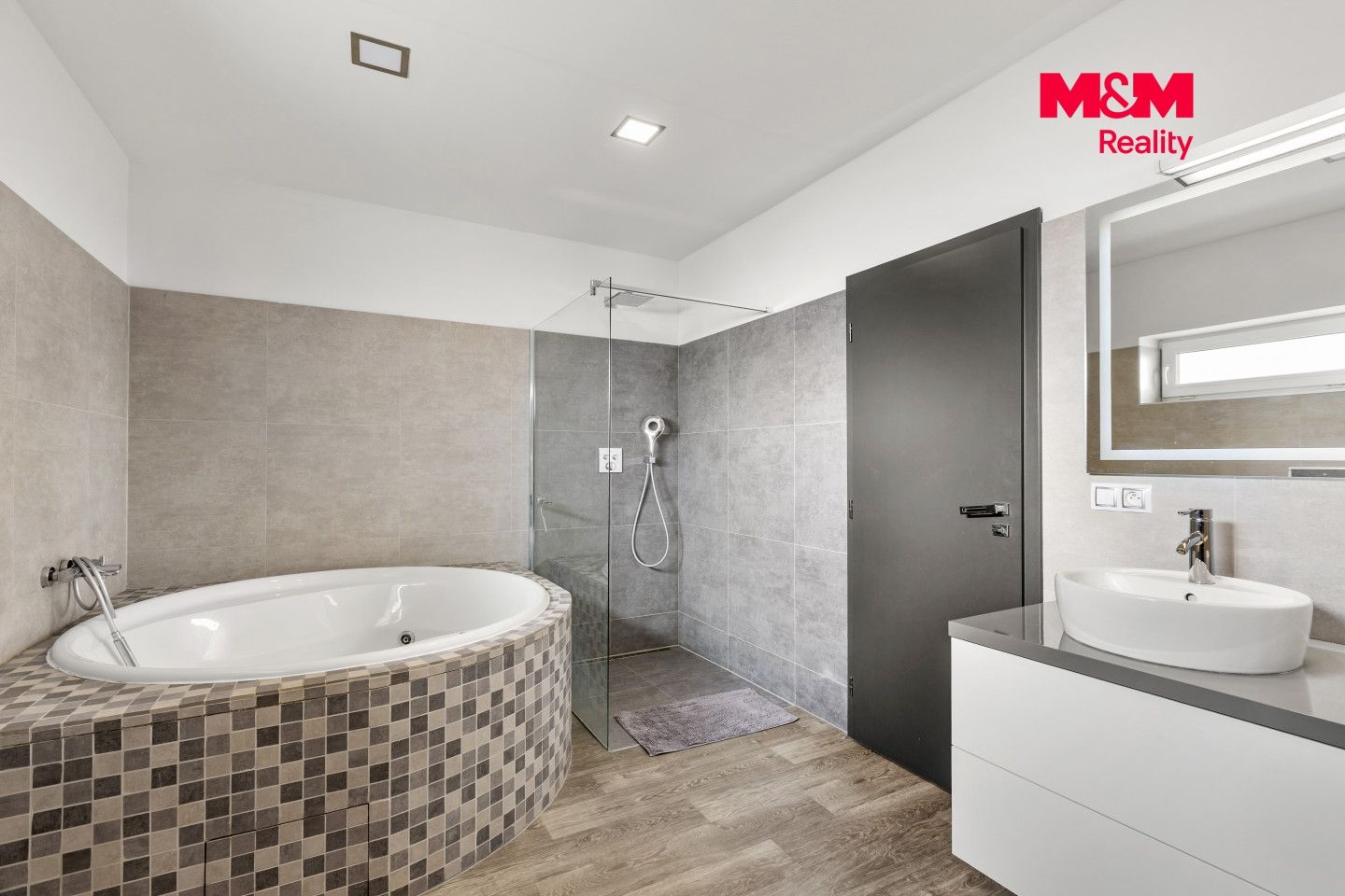Prodej, Rodinný dům, 220 m², Chrudim, Obce Ležáků, Chrudim – náhled fotky 9