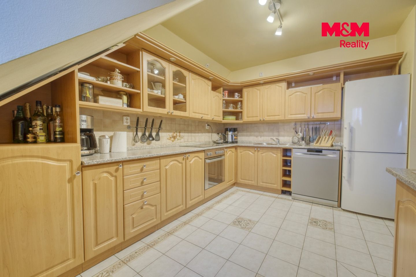 Pronájem, Byt 4+kk, 122 m², Bor, náměstí Republiky, Bor – náhled fotky 4