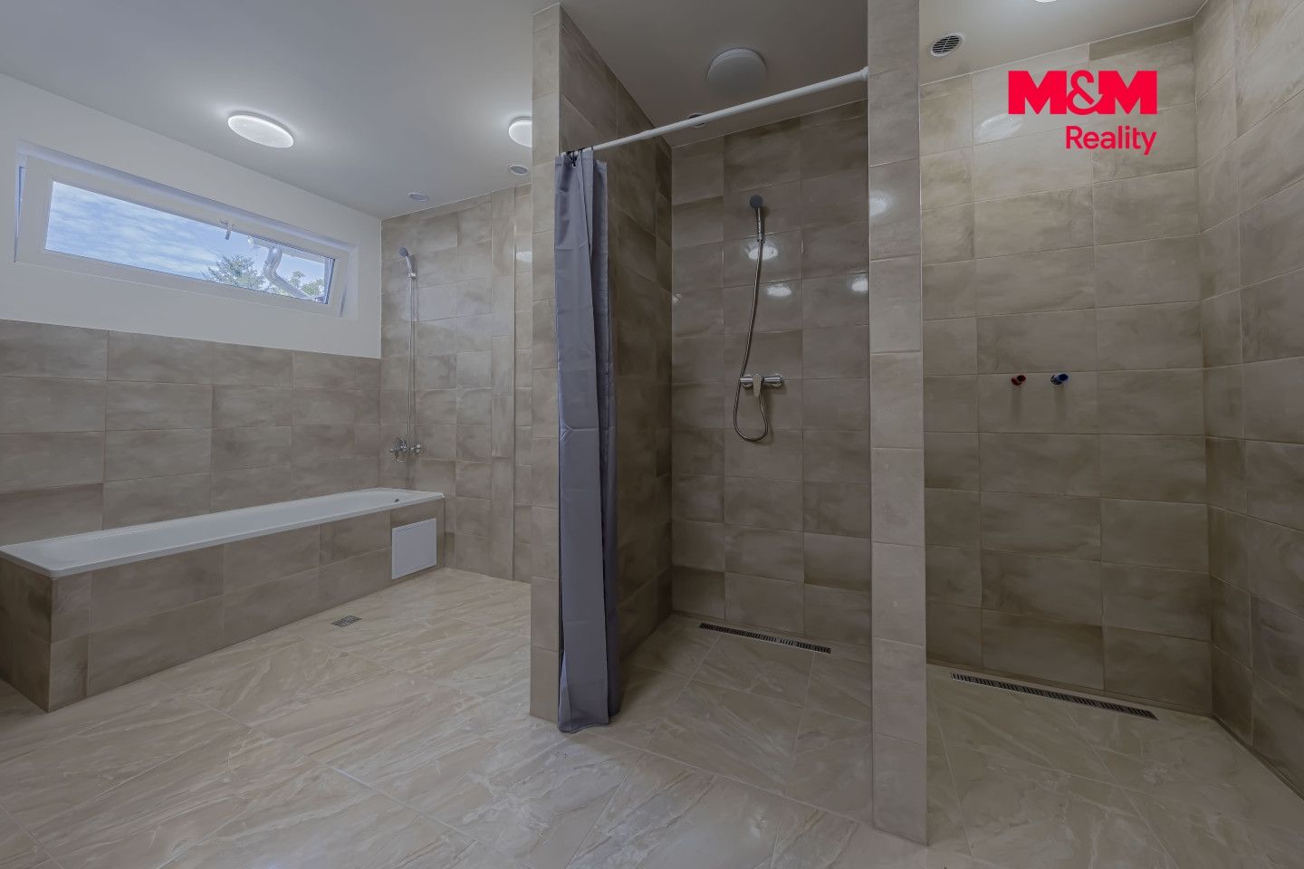 Pronájem, Rodinný dům, 302 m², Vrátno, Vrátno – náhled fotky 9