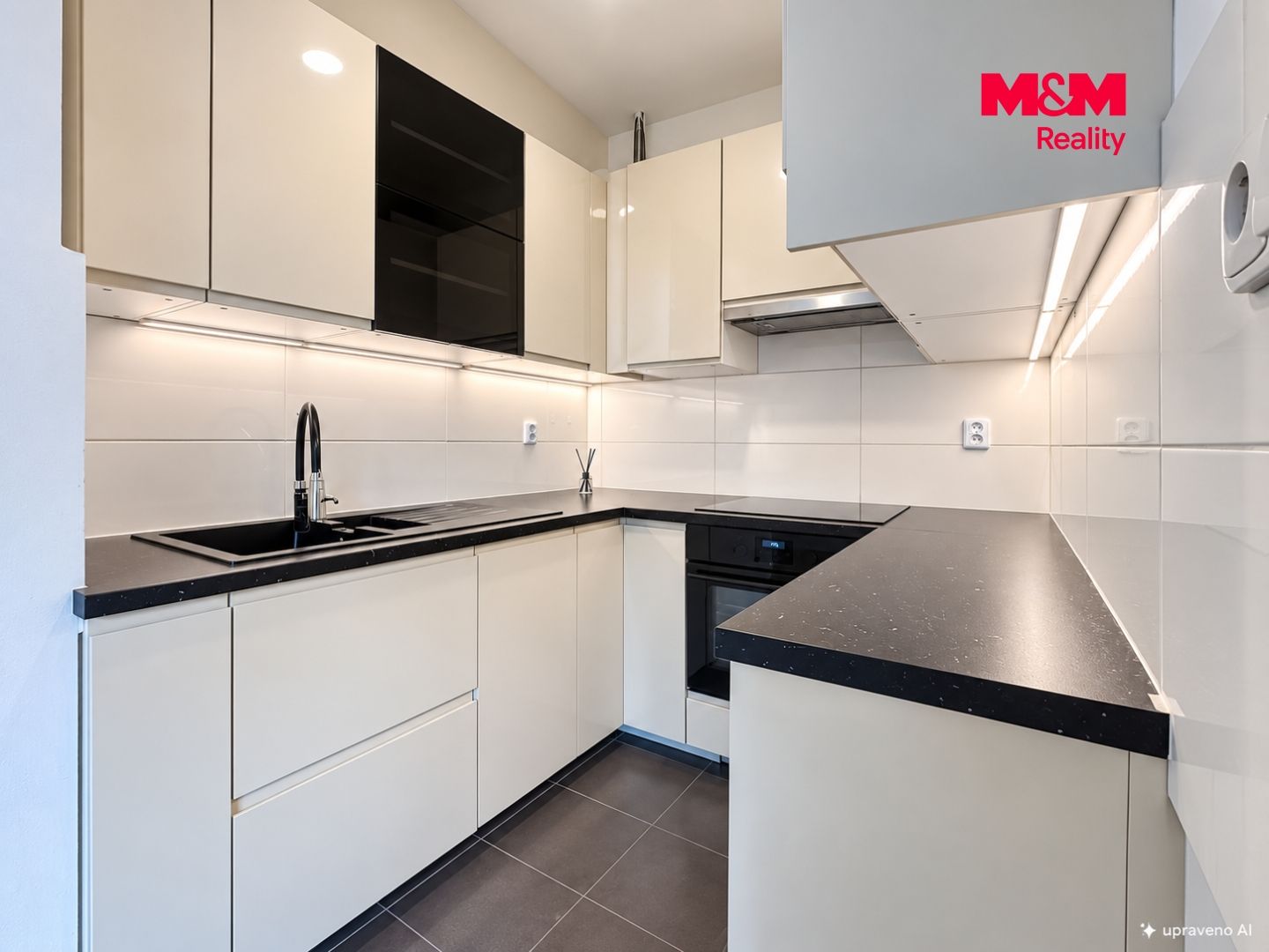 Pronájem, Byt 2+1, 63 m², Praha, U silnice, Praha – náhled fotky 3