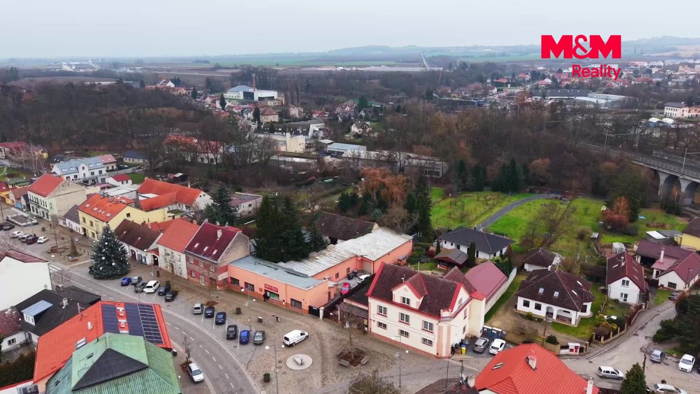 Prodej, Obchod a služby, Úvaly