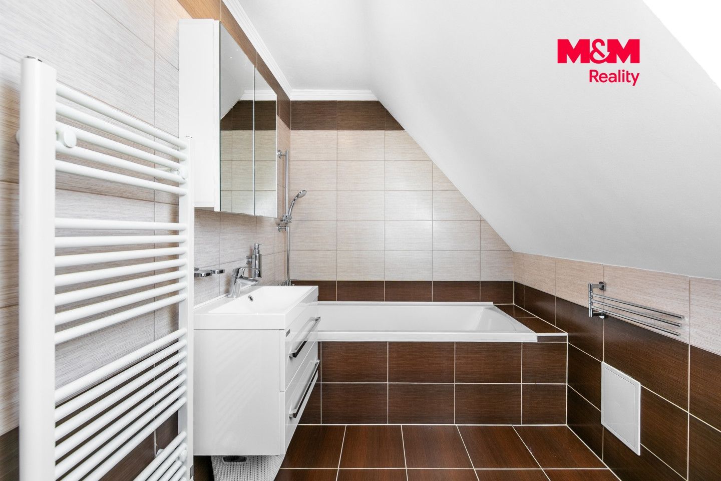 Prodej, Rodinný dům, 184 m², Bor, Nádražní, Bor – náhled fotky 14