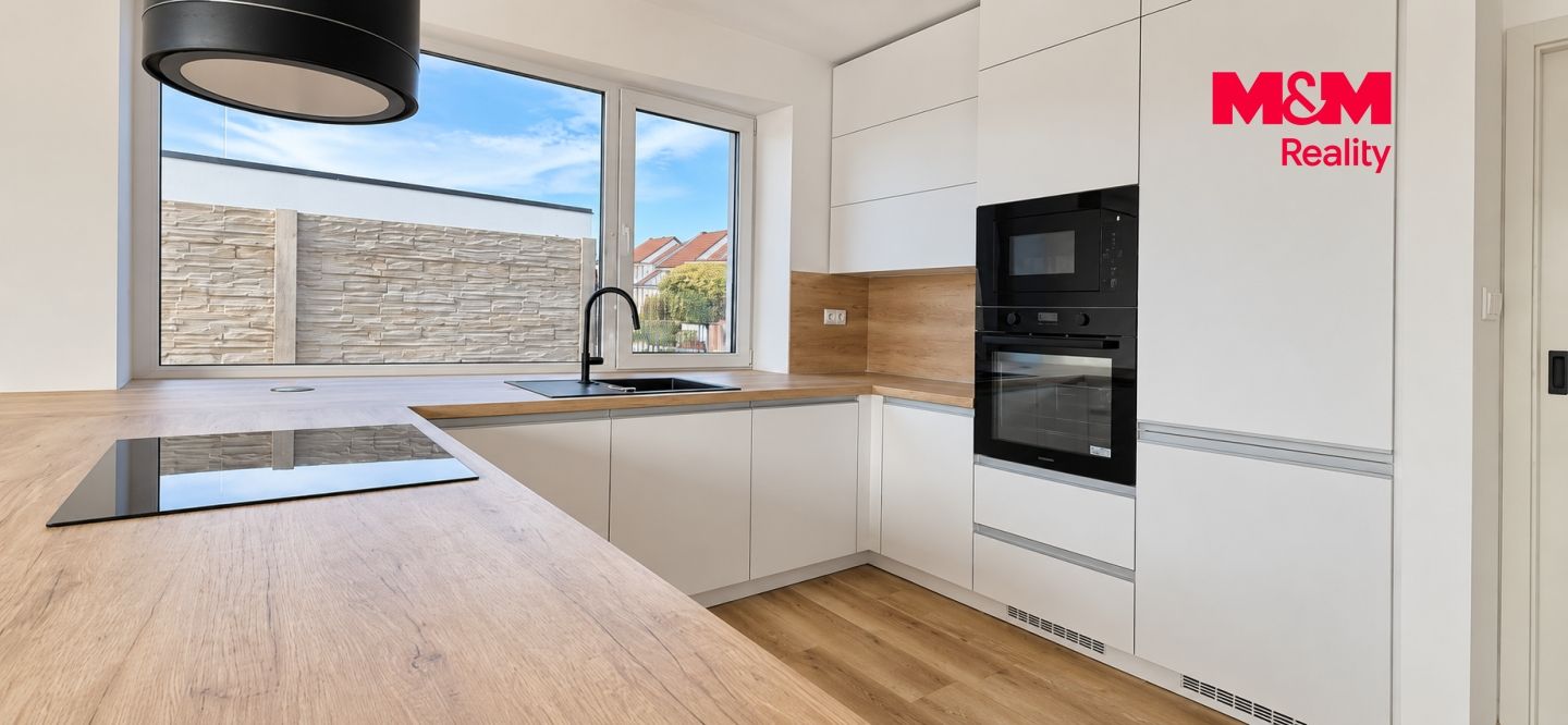 Pronájem, Rodinný dům, 142 m², Pardubice, Pardubice – náhled fotky 2