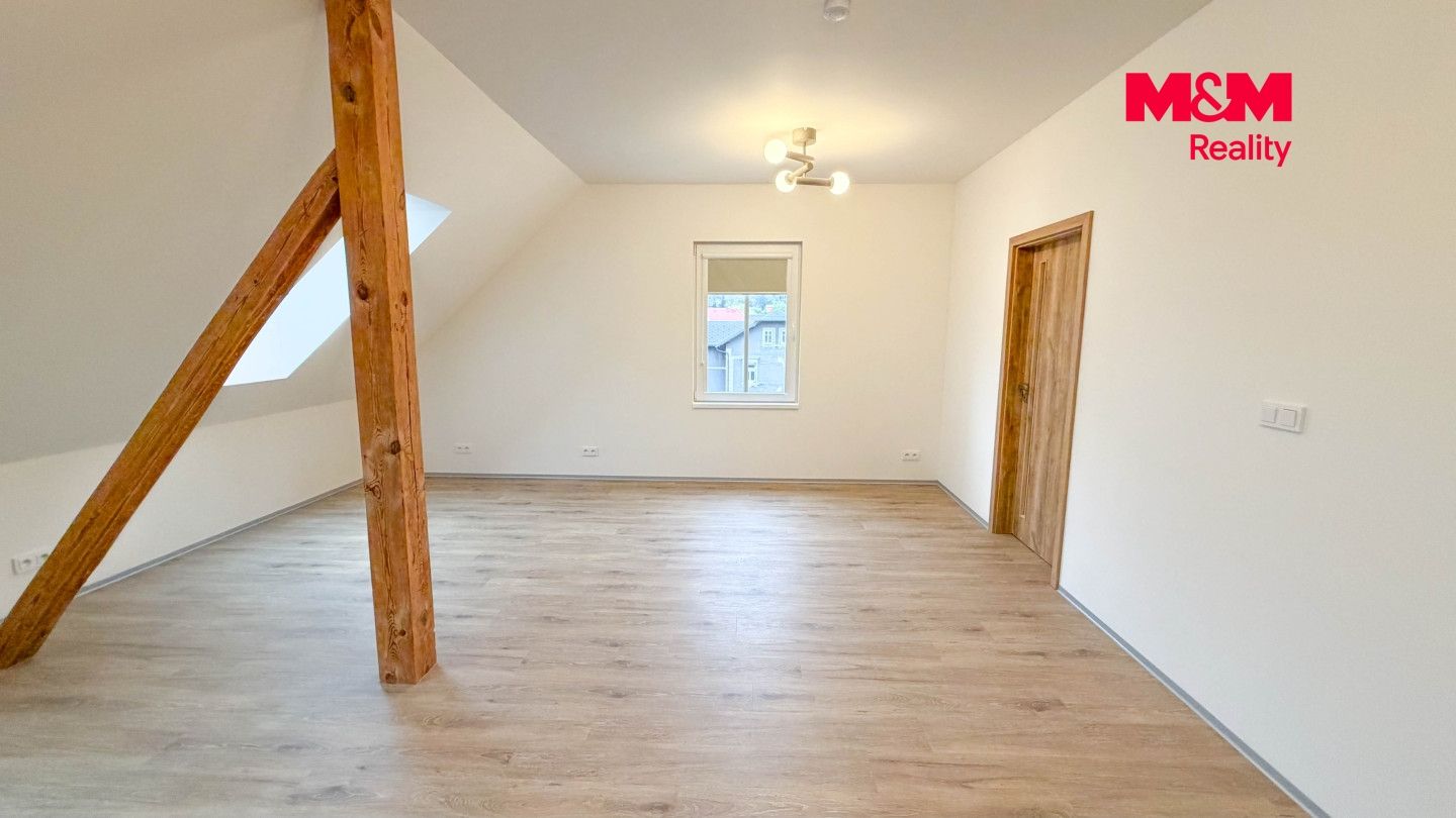 Pronájem, Byt 3+kk, 85 m², Nový Bor, Sklářská, Nový Bor – náhled fotky 7