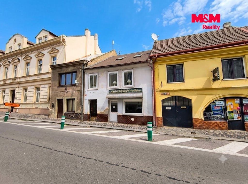Pronájem, Obchod a služby, Slaný
