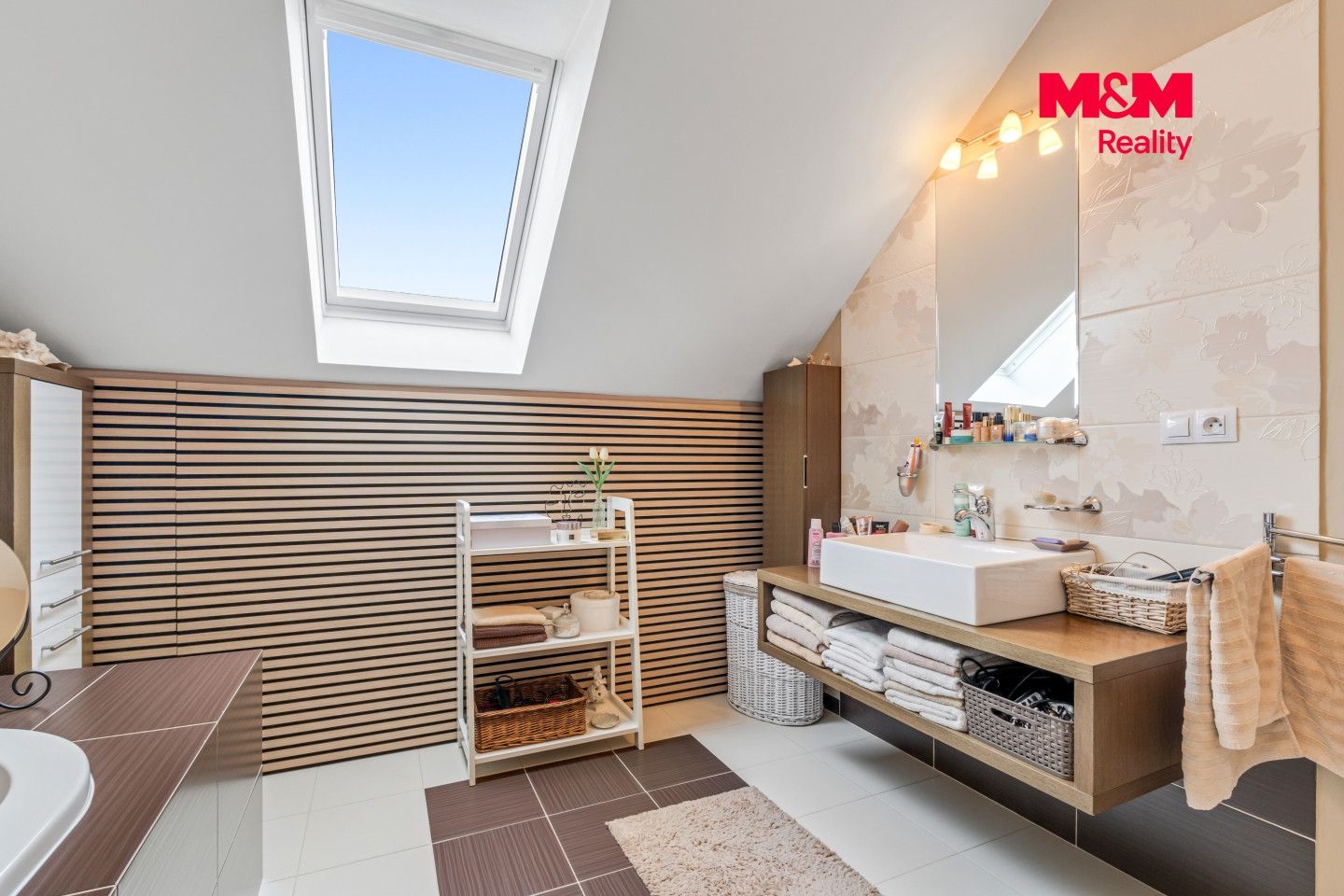 Prodej, Rodinný dům, 252 m², Chuderov, Chuderov – náhled fotky 23