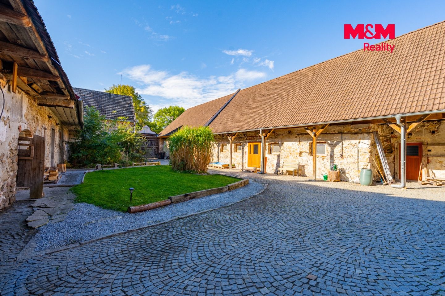 Prodej, Rodinný dům, 370 m², Nové Hrady, Nové Hrady – náhled fotky 2