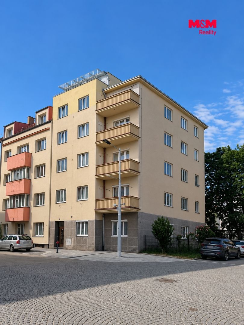 Prodej, Byt 4+1, Pardubice