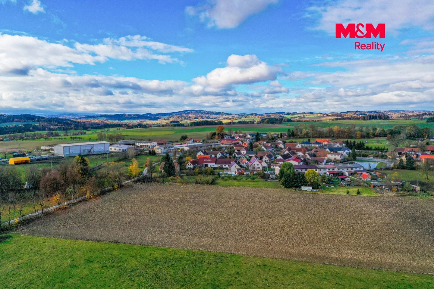 Prodej, Pole, Hradešice
